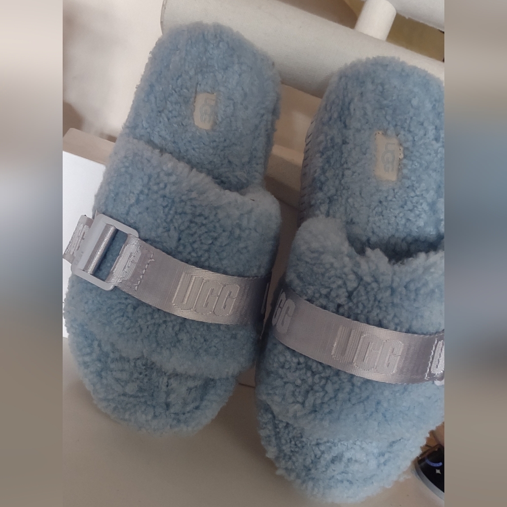 Uggs Size 7 Absolutely Gorgeous Horizon Blue Indoor Outdoor Australian Uggs